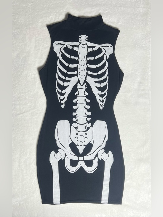 Nasty Gal Dresses & Skirts - NASTY GAL Black Sleeveless Halloween Skeleton Print Mock Neck Bodycon Dress sz 2